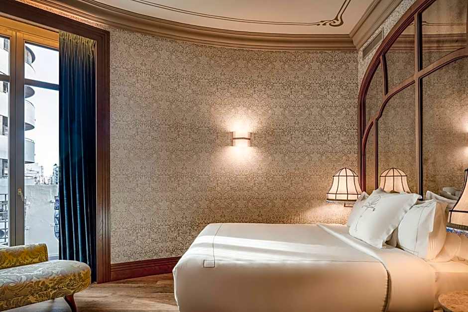 Palacio Santa Clara, Autograph Collection