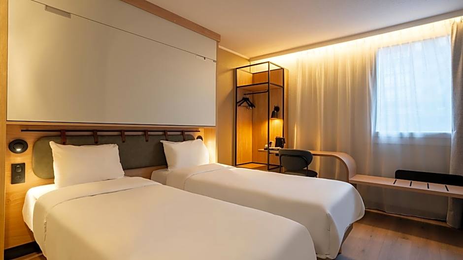 Campanile Paris Ouest - Pont De Suresnes