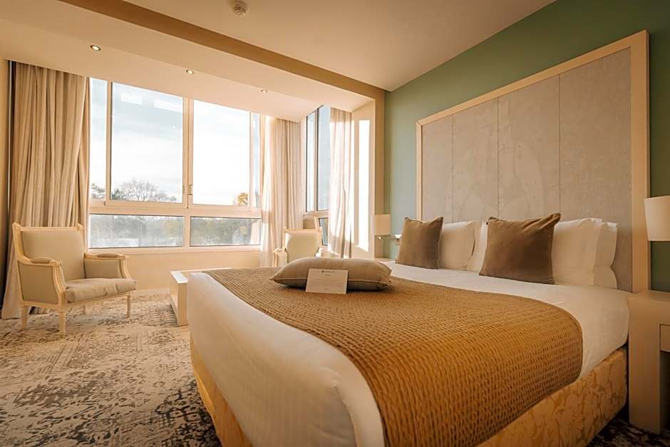 Best Western Plus Le Roi Arthur Hotel et Spa