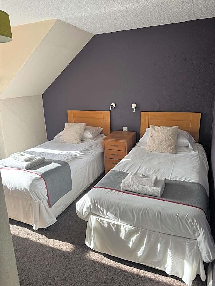 The Hillside Hotel & Restaurant