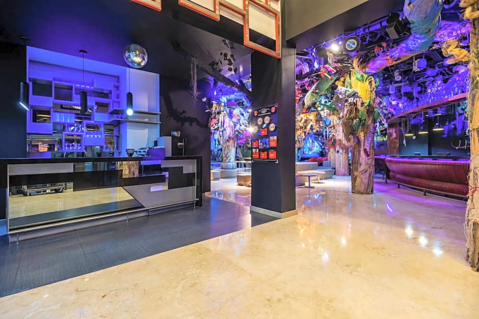 Hotel Black Tower Premium