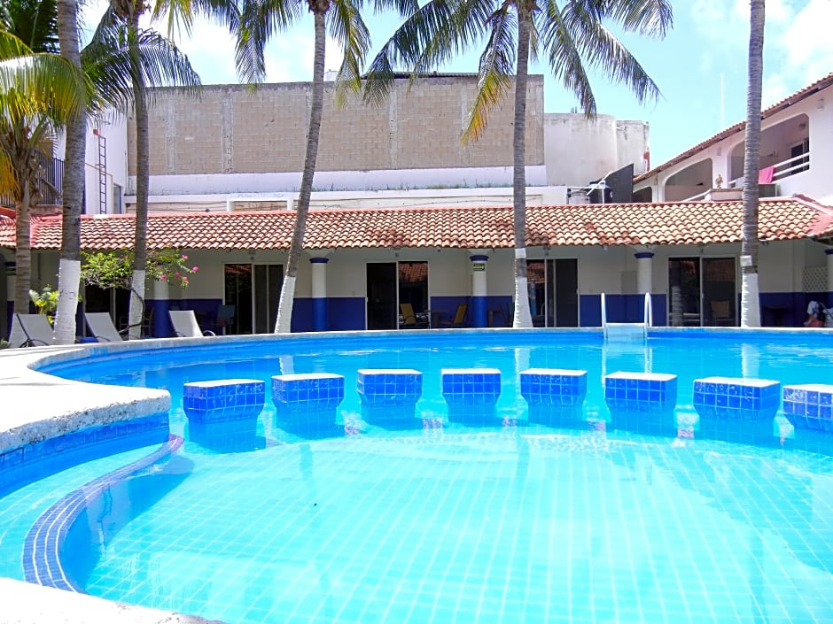 Hotel Plaza Almendros