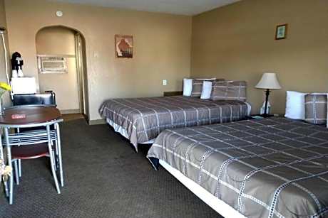 Double Queen Room