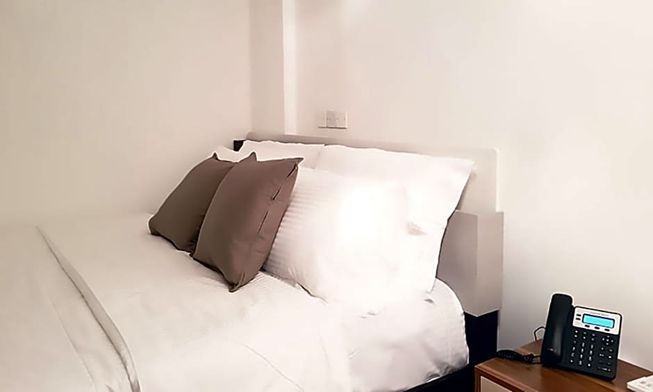 Amina Residency - Luxury Stay