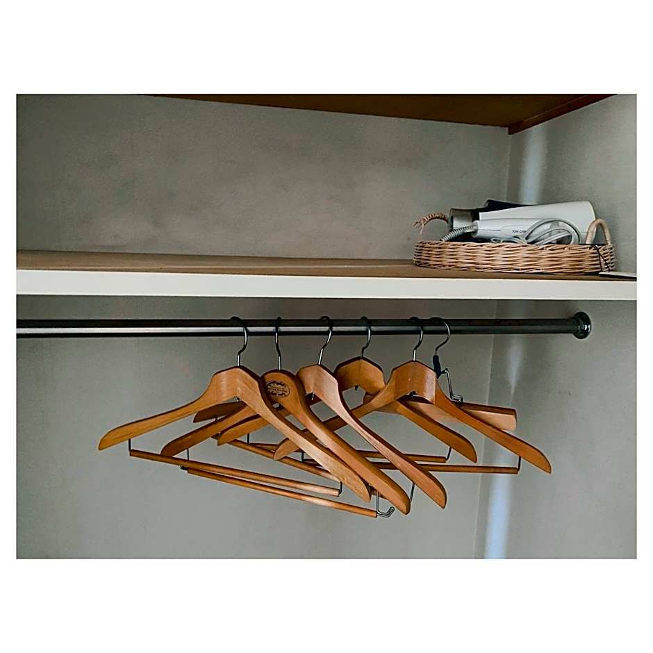 ゲストハウスよるよなか