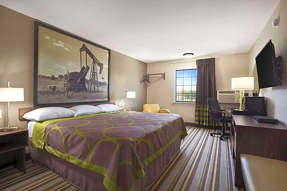 Super 8 by Wyndham Ardmore