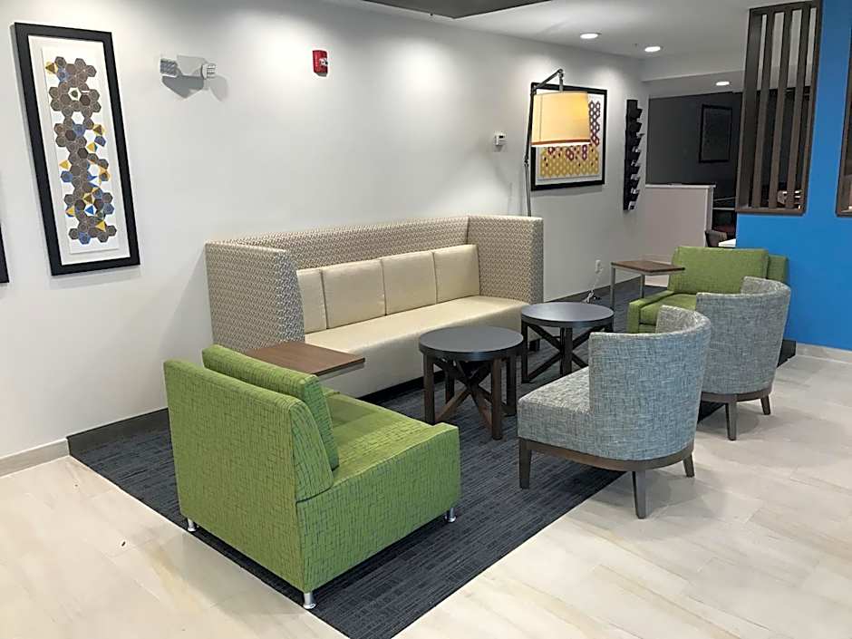 Holiday Inn Express Naples South - I-75 By IHG