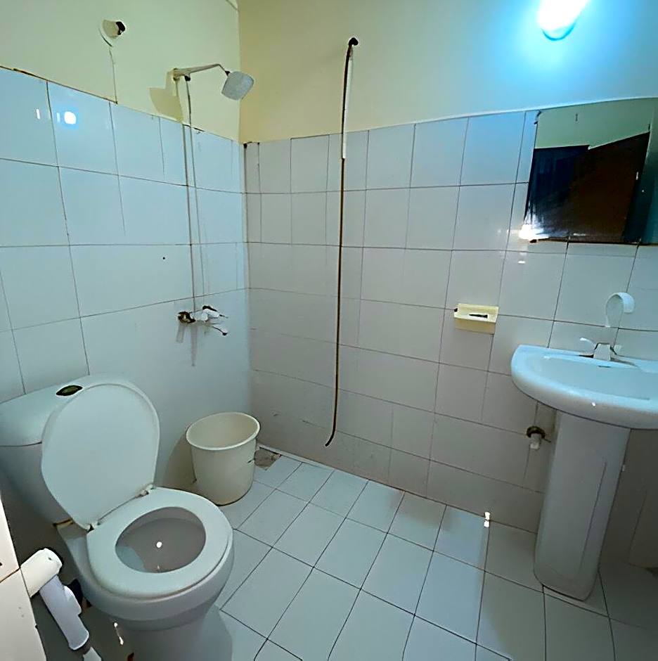 Grace Hotel and Restaurant