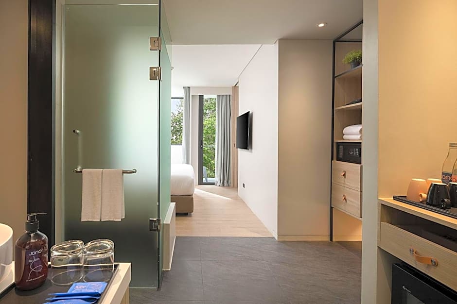 JonoX Phuket Karon Hotel