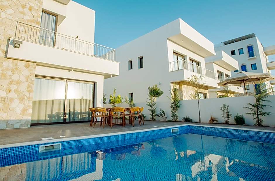 Larnaca LIV & CO Suites