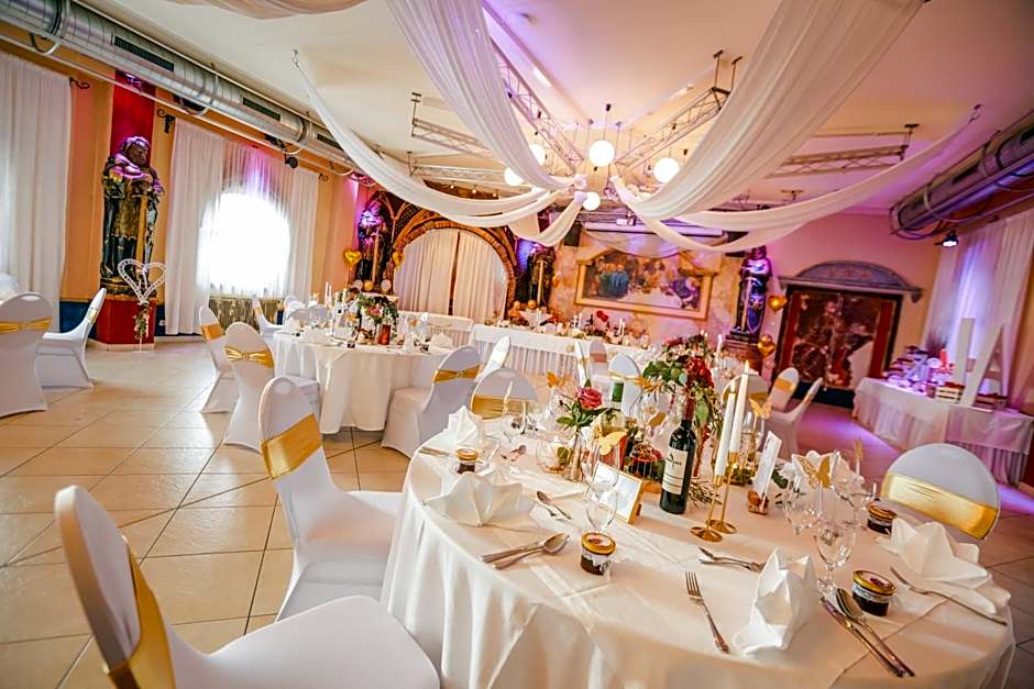 Burg Rooms - 24h Self-Check-in