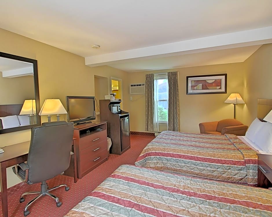 Rodeway Inn & Suites