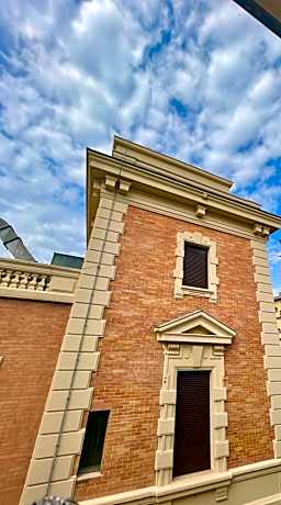 Central palace