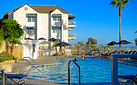 Riviera Beach & Shores Resort