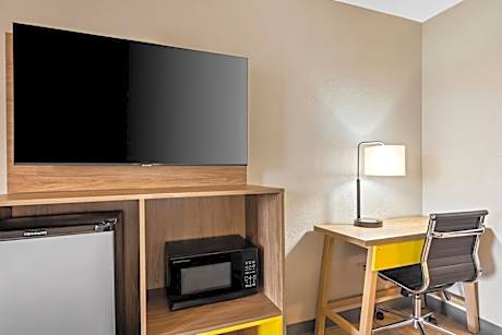 King Room - Non-Smoking