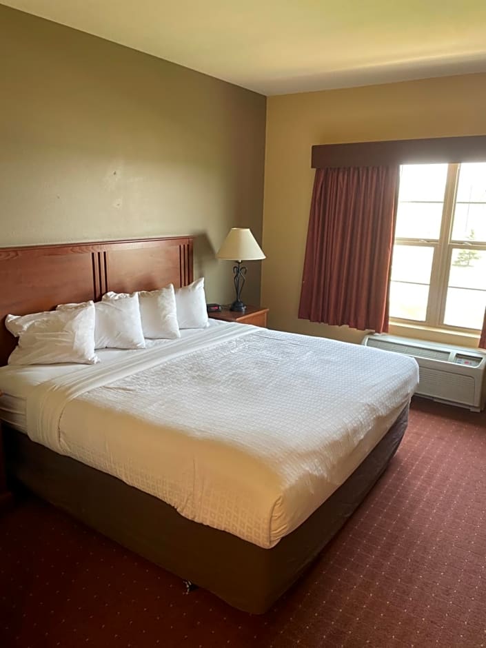 AmericInn by Wyndham Fargo South