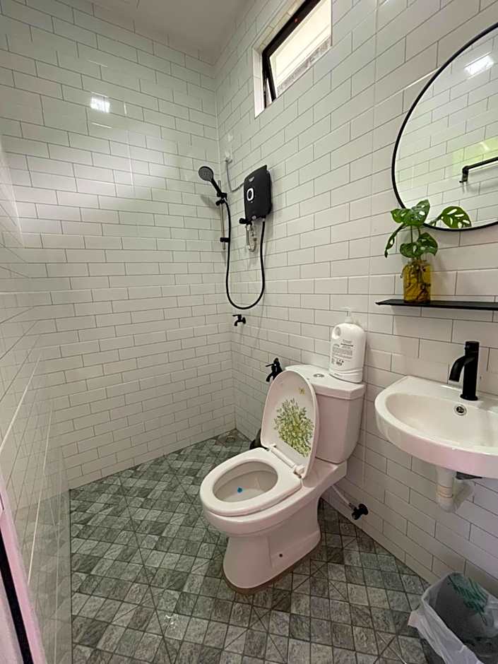 Suasana Stay & Homestay near UMT UNISZA IPG MRSM Kuala Nerus, Terengganu