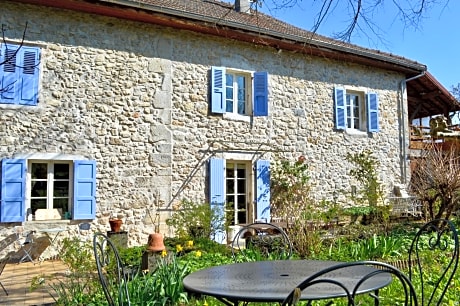 Maison Maliga J&G House