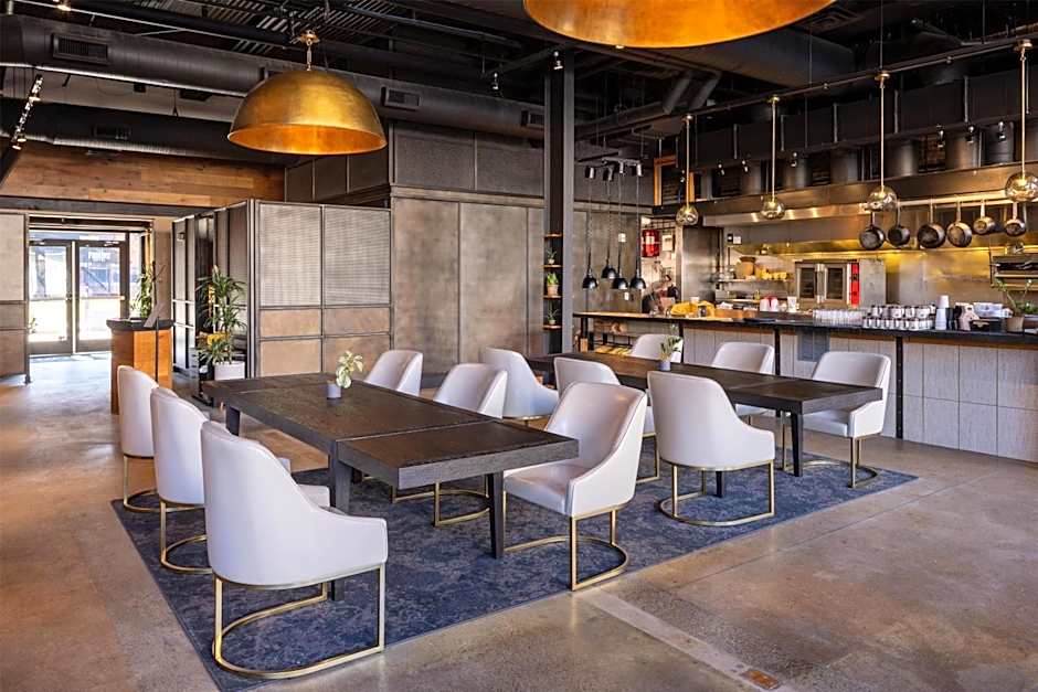 The Foundry Hotel Asheville, Curio Collection by Hilton