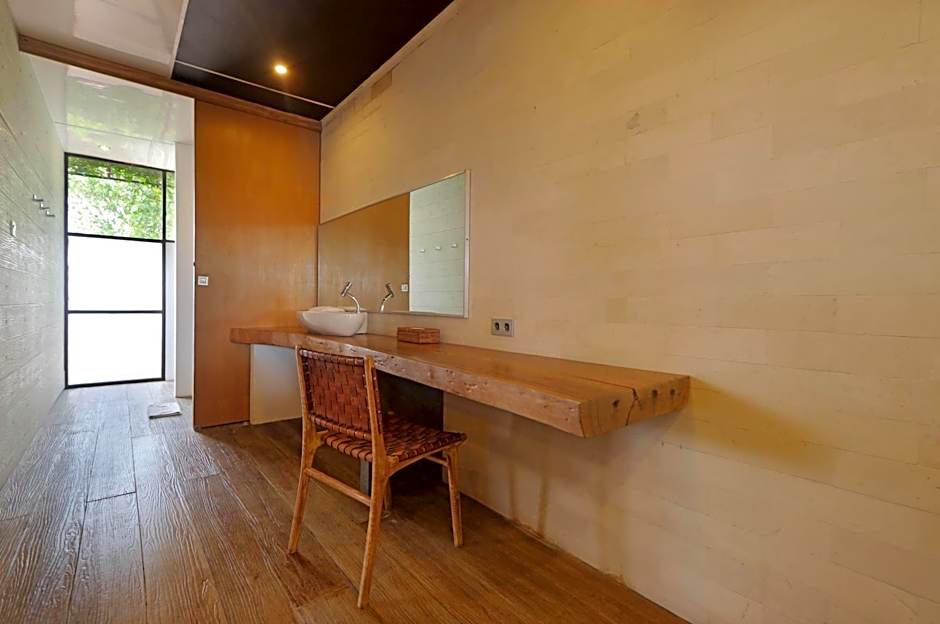 Clio Apartment