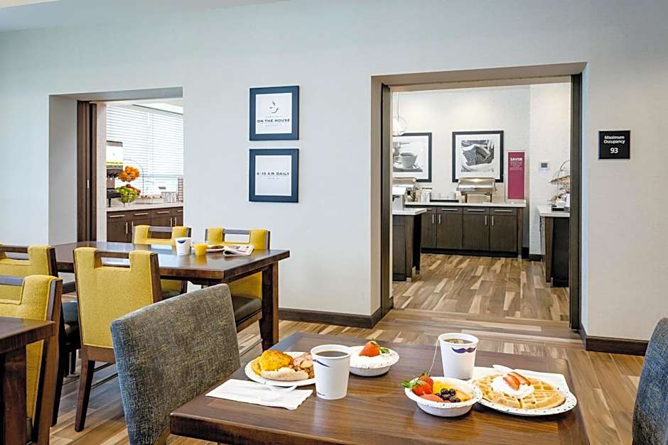 Hampton Inn & Suites Seattle/Northgate