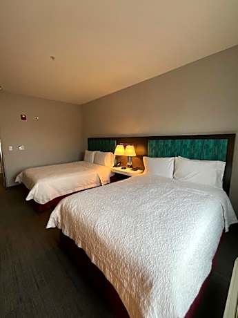 2 Queen Beds Nonsmoking