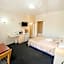 Jacksons Motor Inn