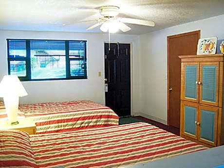Standard Room with Two Double Beds
