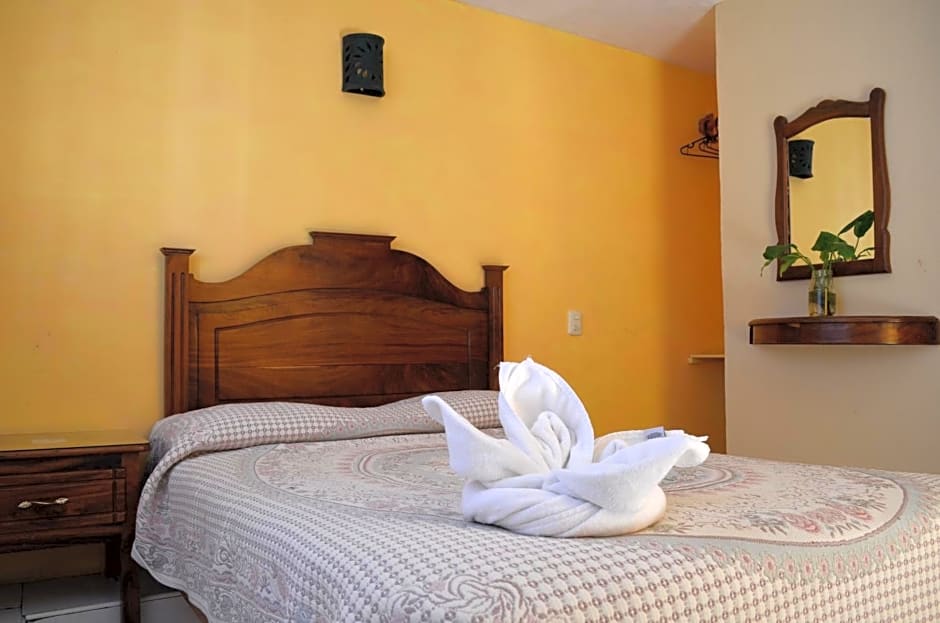 HOTEL CAMELINAS AREA BLANCA