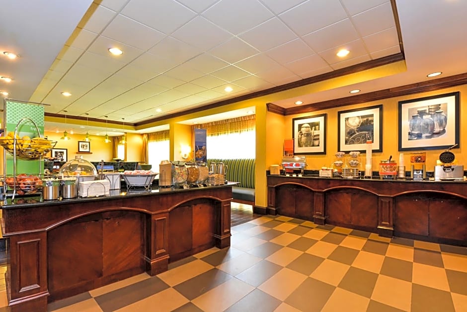 Hampton Inn Petersburg-Fort Lee