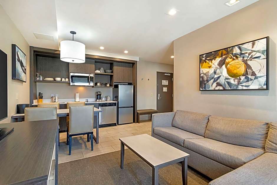 Best Western Plus Executive Residency Rigby's Water World Hotel