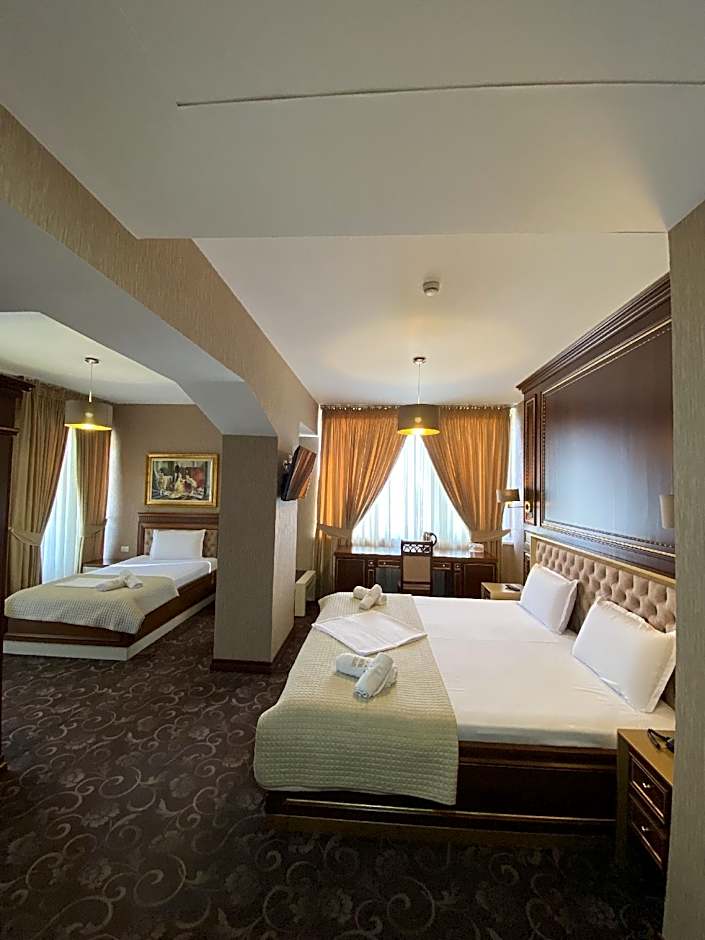 Family Luxury — 10 fotoğraftan 1. fotoğraf
