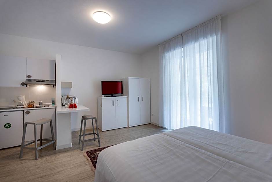 Hotel Roma Aparthotel