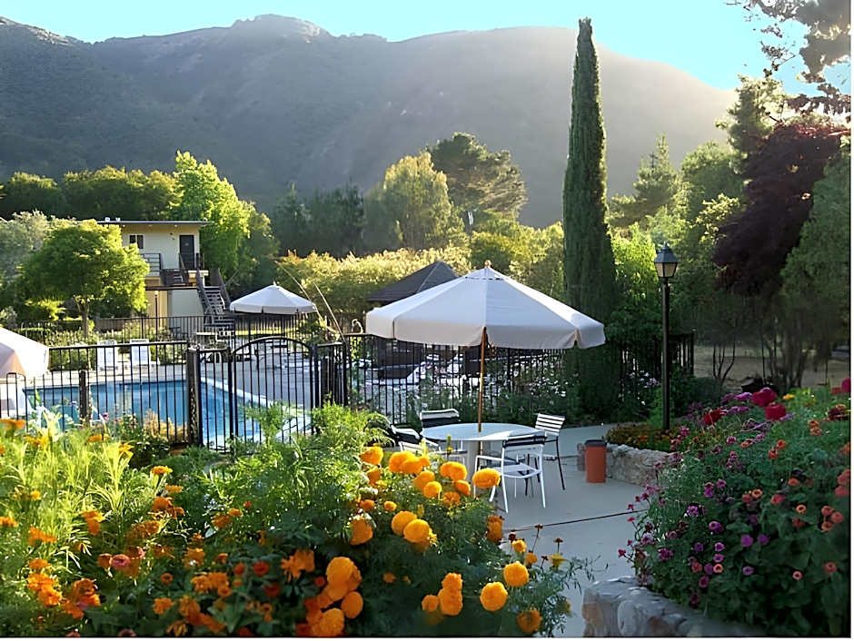 Hidden Valley Inn