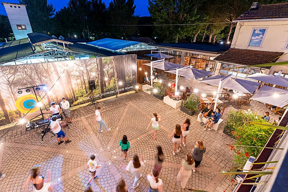 Club del Sole Viareggio Family Collection