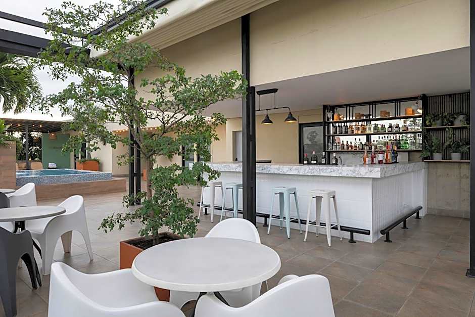 Hilton Garden Inn Cali Ciudad Jardin