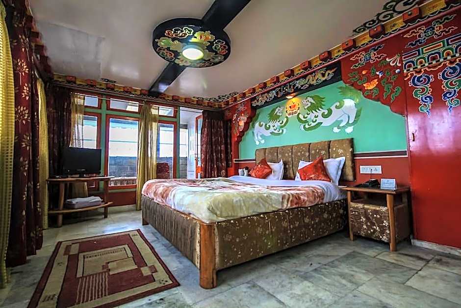 Hotel Seven Seventeen