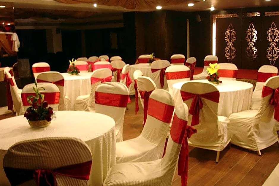 Hotel The Nagpur Ashok 