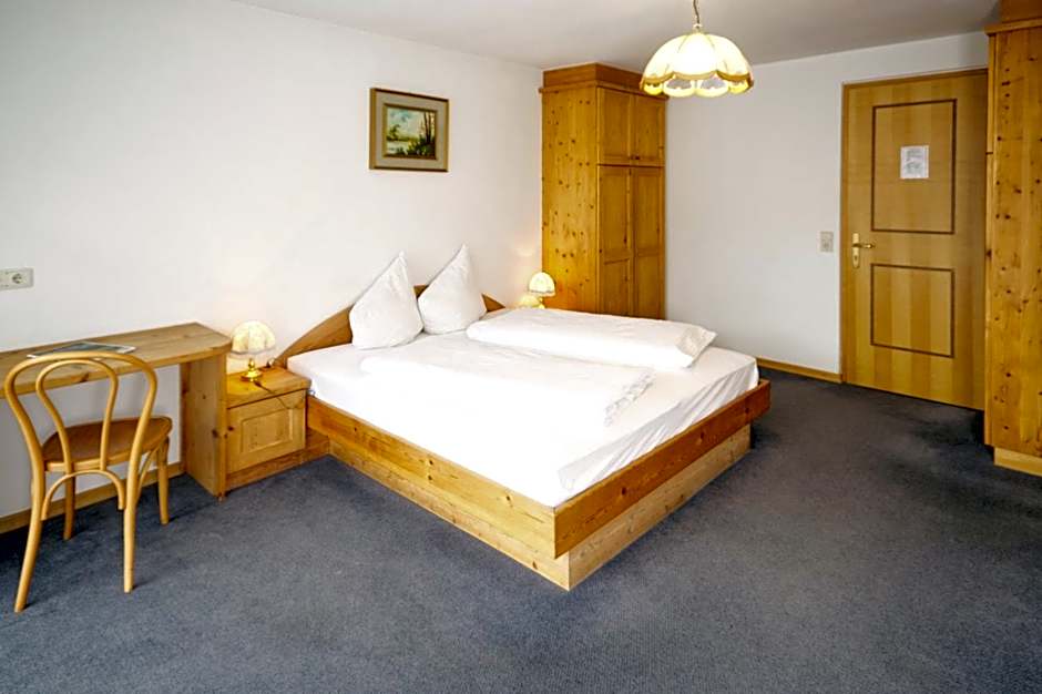 Pension & Residence Astoria