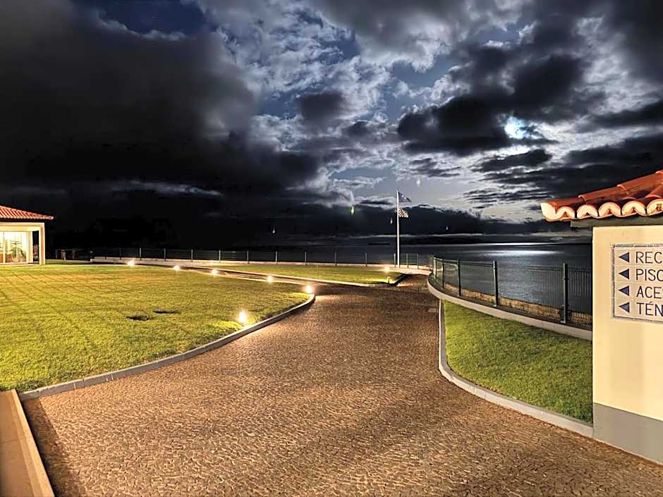 Albatroz Beach & Yacht Club