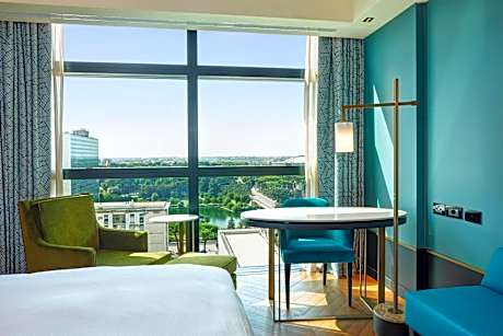 Executive King Room - Lounge Access