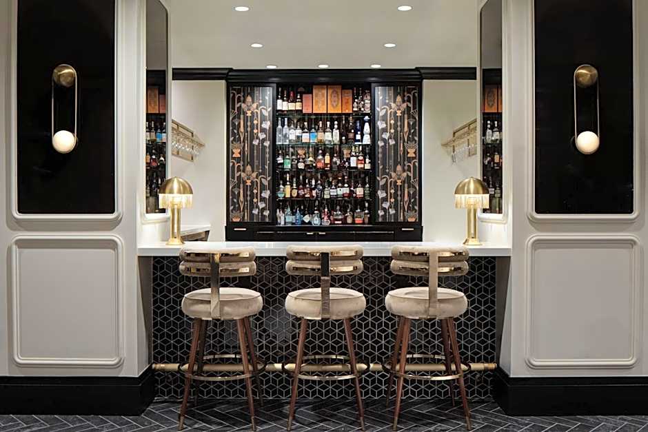 The LaSalle Hotel, Bryan College Station, a Tribute Portfolio Hotel