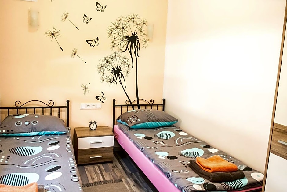 Natalia Rest domki & camp