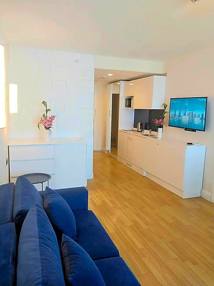 Holiday Point Orbi City