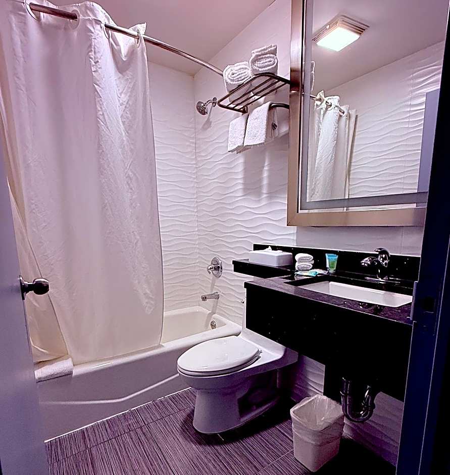 Umbrella Hotel Bronx