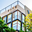 Five Hotel