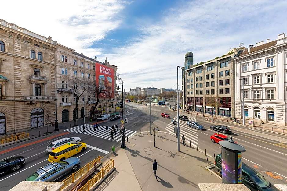 Adagio Hostel Basilica