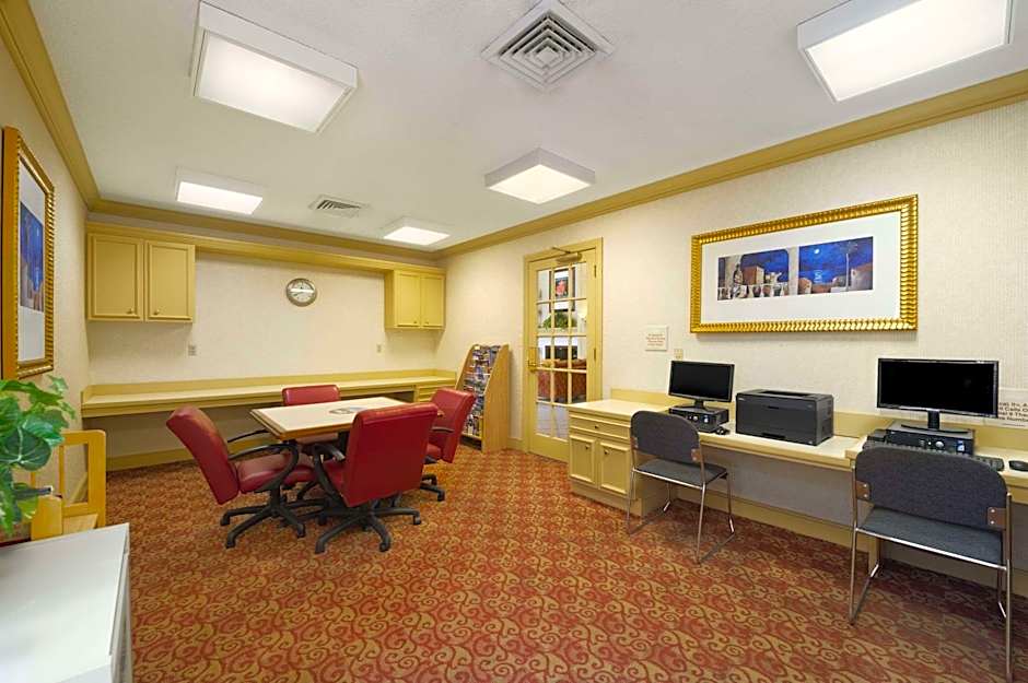 Hawthorn Suites By Wyndham Jacksonville