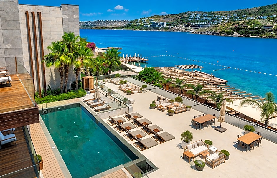 Mare Deluxe Residences  & Villas