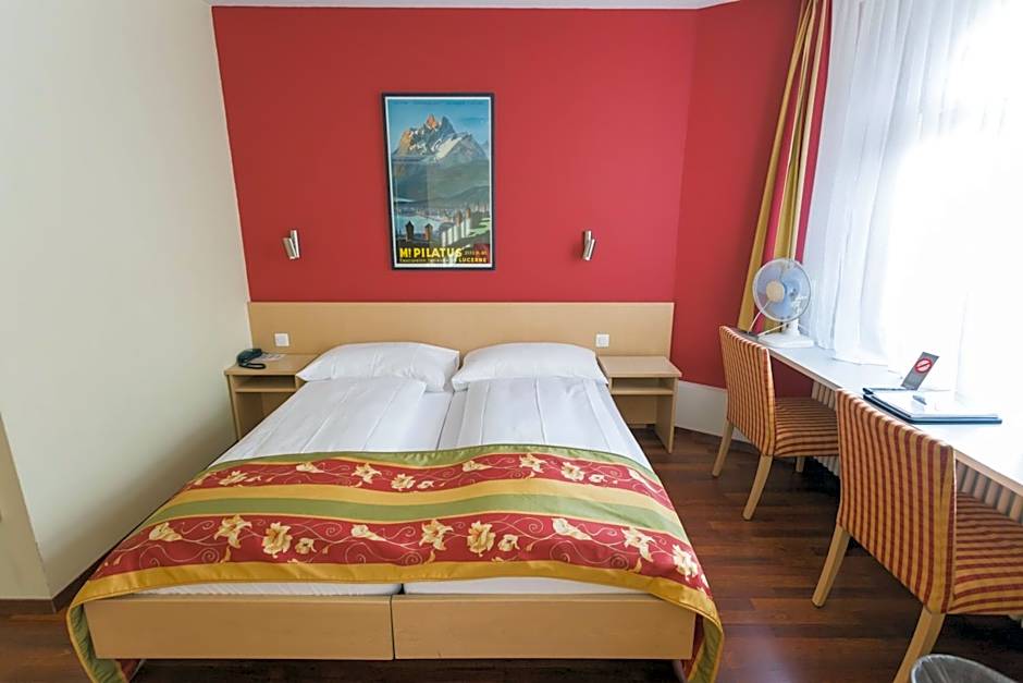 Hotel De La Paix